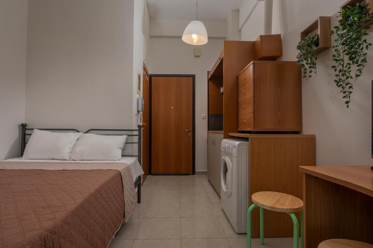 Kosmos Service Apartment Beautiful Studio 1 With Additional Cost Parking Tesalonika Bagian luar foto